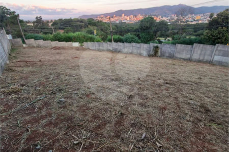 Terreno à Venda com 583m² em Atibaia/SP.
