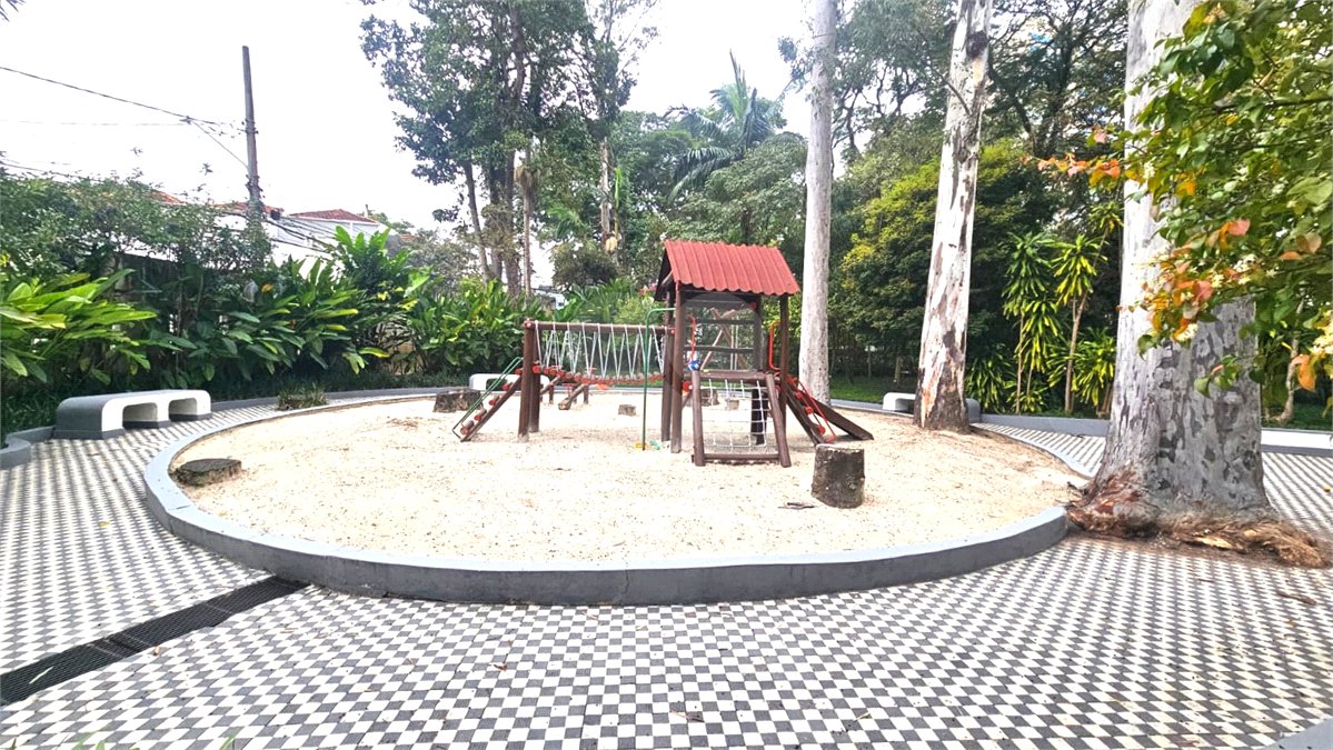 Apartamento para alugar com 3 quartos, sendo 1 suíte, em Granja Julieta, São Paulo, SP