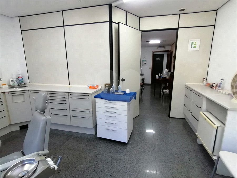 SALA/CONSULTÓRIO ODONTOLÓGICO Região da Paulista, 45m2.