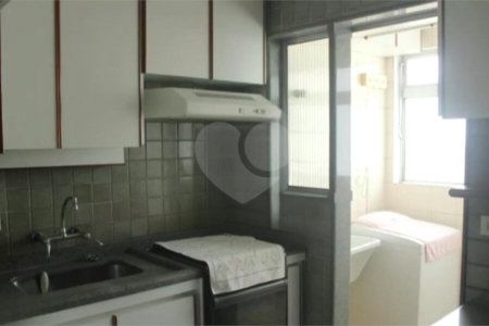 Cobertura com 130m², 3 quartos, sendo 2 suítes, 2 garagens, à venda no Jardim Marajoara
