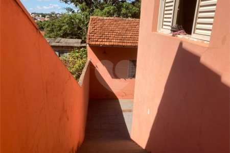 Vende-se excelente casa próxima ao Centro