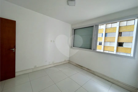 Apartamento de 105 m2, 3 dorms, 2 vagas livres em Perdizes