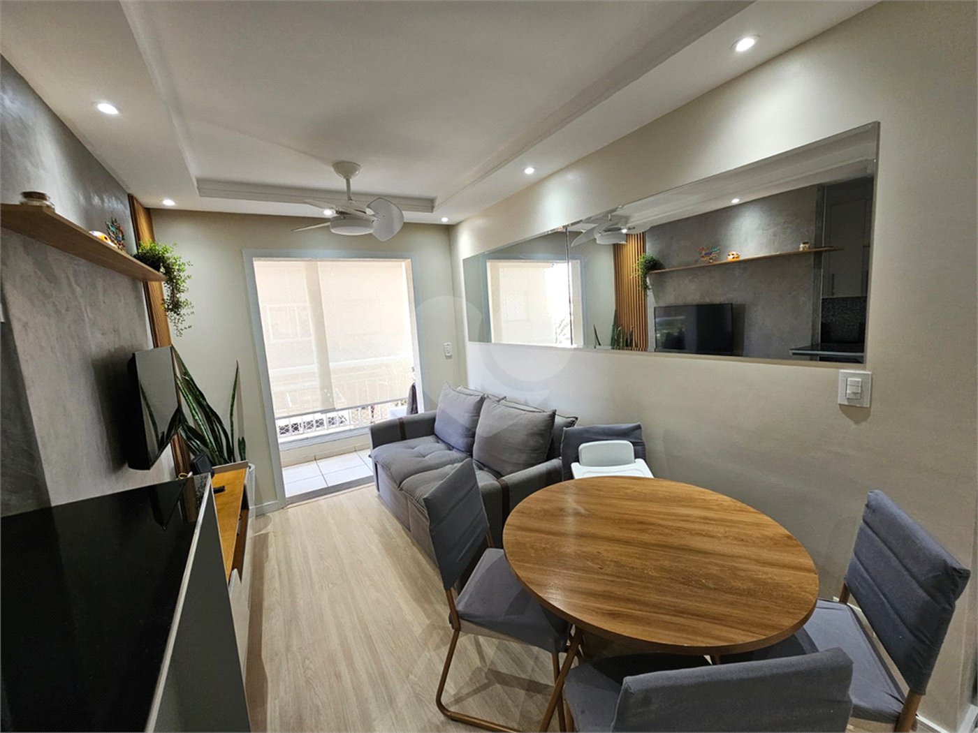 Apartamento a venda ao lado do Shopping Andorinha 2 quartos 1 vaga