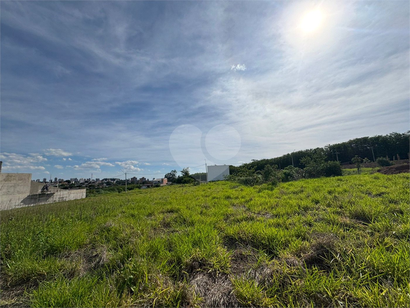 Terreno comercial com 260m2, próximo da rodovia Washington Luiz, em São Carlos.