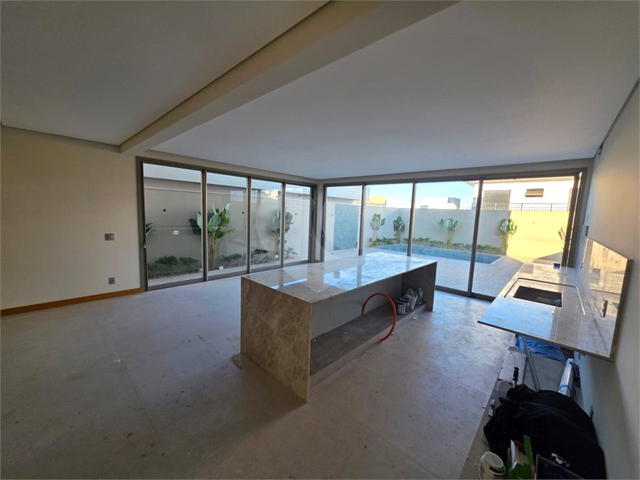 Casa sobrado 3 suítes com piscina Parque Faber IV