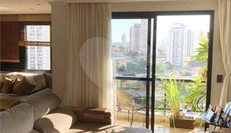 Apartamento à venda com 3 suítes em Vila Regente Feijó, São Paulo, SP