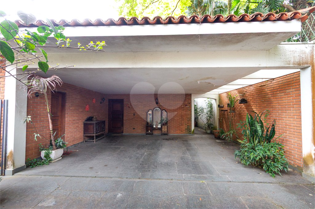Casa Térrea com 2 quartos 5 vagas e terreno de 500m² no Brooklin
