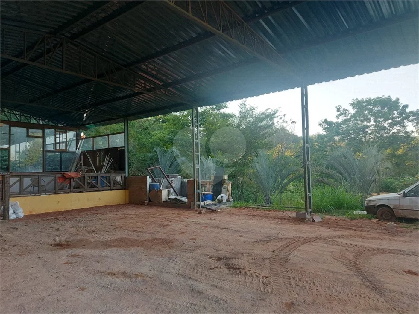 Locação de barracões para Armazenamento" área total de 6000mts - Bairro Abadia - Louveira SP