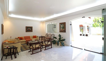 Casa à venda com 5 quartos, sendo 3 suítes,  em Jardim Vila Mariana, São Paulo, SP