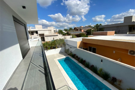 Casa à Venda no Condomínio Damha II