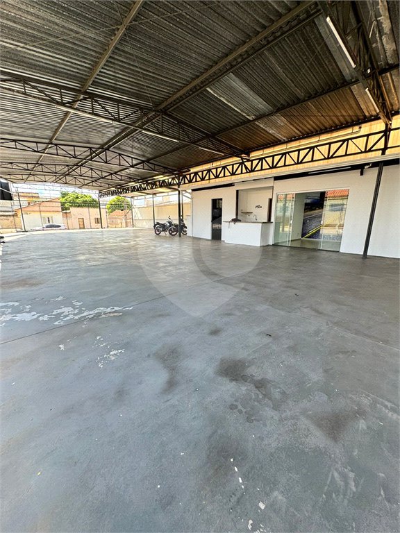 Galpão comercial no Centro para venda ou locação