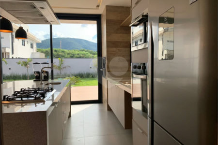 Casa à venda com 4 suítes no condomínio Brisas Jundiaí, Jundiaí - SP