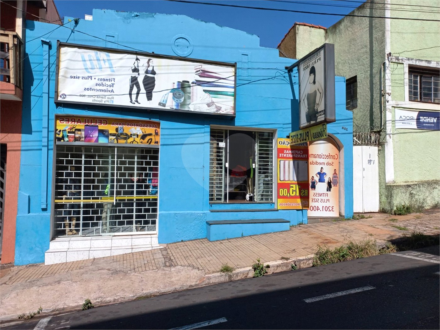 Salão comercial com 206,00 m² .