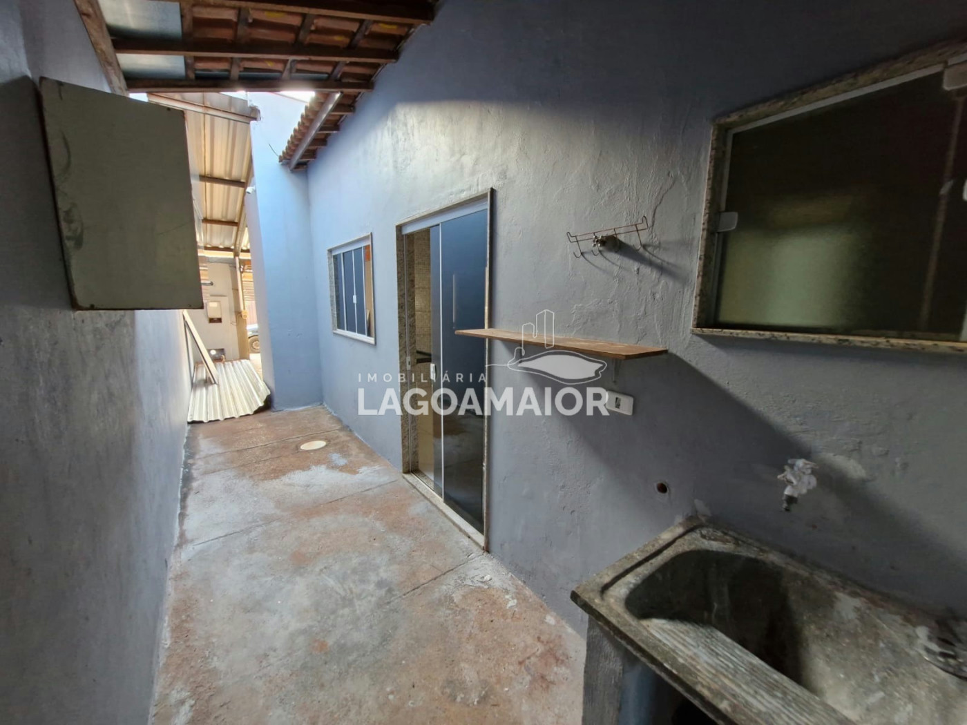 Casa à venda com 2 quartos em Parque Das Mangueiras, Três Lagoas - MS