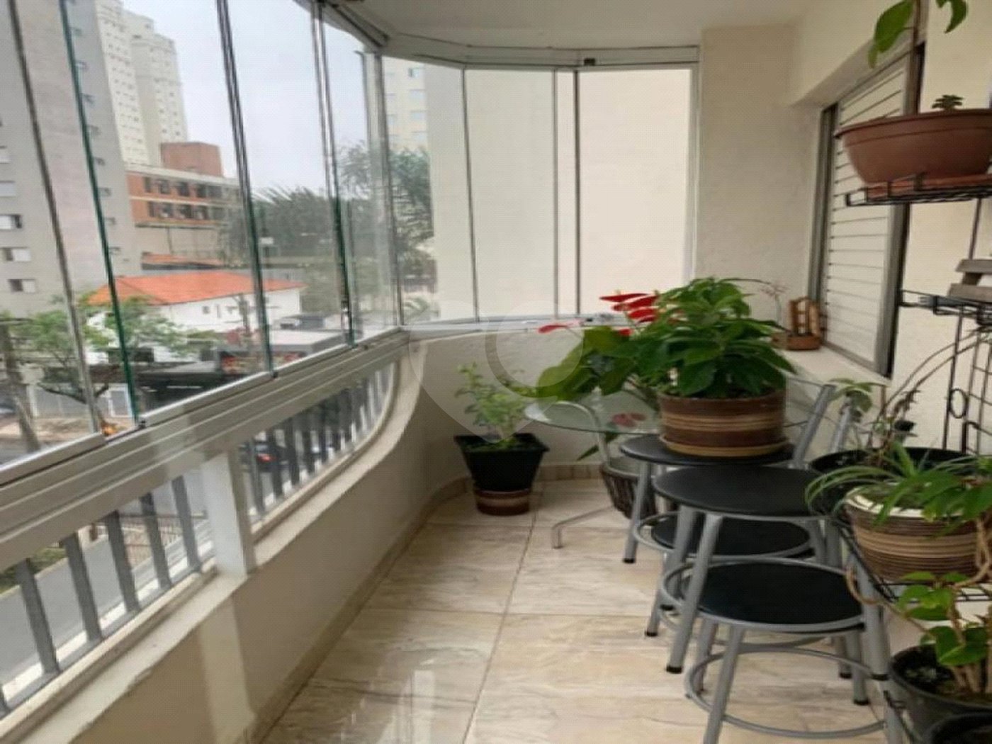 Ótimo apartamento na Vila Mascote, venha fazer uma visita.