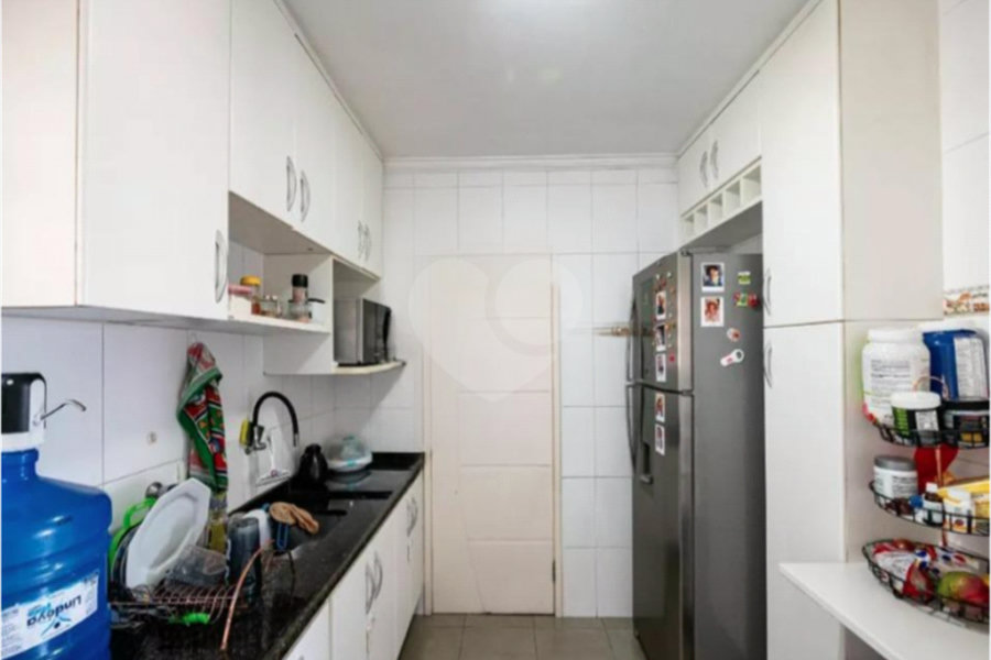 Apto com 3 Dorms com sacada 2 banheiros e 1 vaga de Garagem coberta lazer completo
