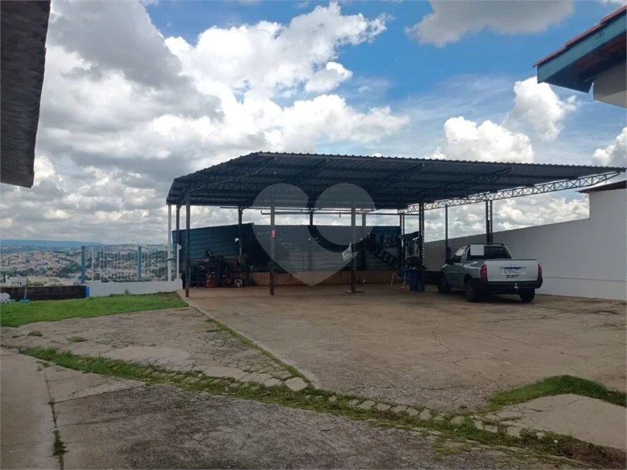 Salão Comercial a Venda no Jardim Melle em Vinhedo/SP