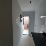 Apartamento com 37m2, 2 quartos, banheiro, sala, cozinha, quintal e SEM vaga de garagem