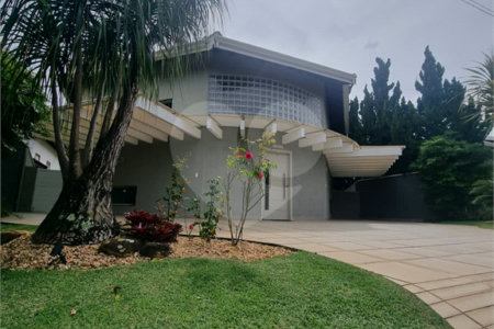 Sobrado à venda ou para alugar com 3 suítes em Villaggio Capríccio, Louveira, SP