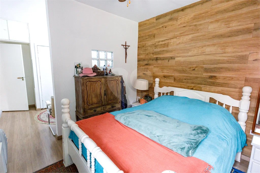 Casa à venda com 4 quartos, sendo 2 suítes, em Brooklin, São Paulo, SP
