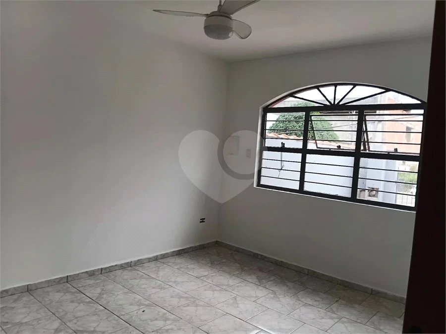 Casa com 2 dormitórios para alugar, 90 m²- Jardim Villaça - São Roque/SP