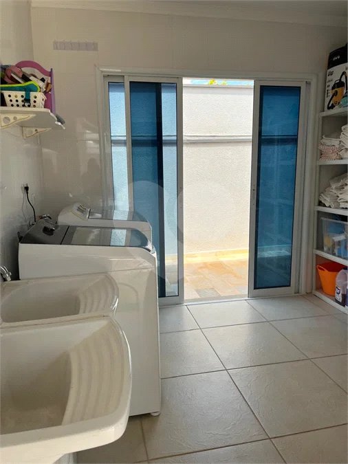 Lindo Sobrado com 3 suítes, à venda, 290 m², por R$ 2.340.000,00 no condomínio Helvetia Park em Indaiatuba/SP.