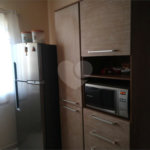 Apartamento no Condomínio Residencial Jardim das Torres.