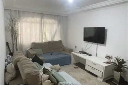 Sobrado à venda com 3 suítes em Jardim Ester Yolanda, São Paulo, SP