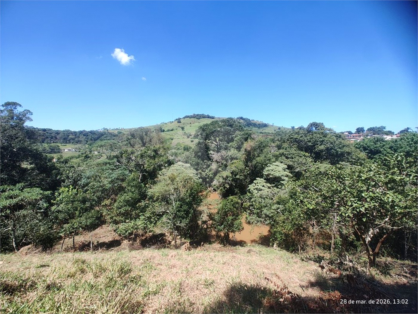 Área rural em Piracaia com 3.289 metros, ótima para chácara, as margens do rio Cachoeira