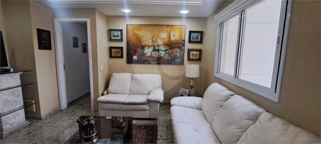 Apartamento à Venda no Campo Belo com 123m², 2 Suítes, Churrasqueira e 2 Vagas