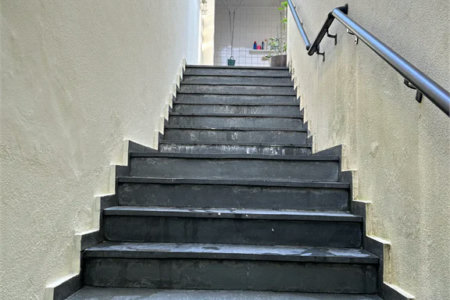 Sobrado à venda com 197m², 3 quartos, sendo 1 suíte, piscina próximo ao metrô Vila Sônia
