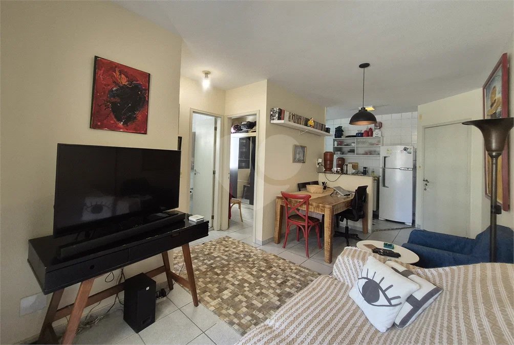 Apartamento 2 quartos, sacada e vaga em Santa Cecília