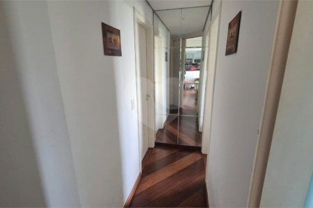 Apartamento à venda com 3 quartos, sendo 1 suíte,  em Jardim Marajoara, São Paulo, SP