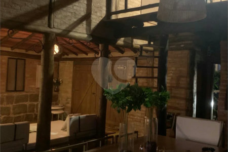 Casa mobiliada para locação no Condomínio Alpes de Vinhedo na cidade de Vinhedo - SP
