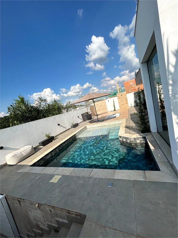 Casa a venda no Condomínio Reserva de Santa Isabel - Louveira SP.