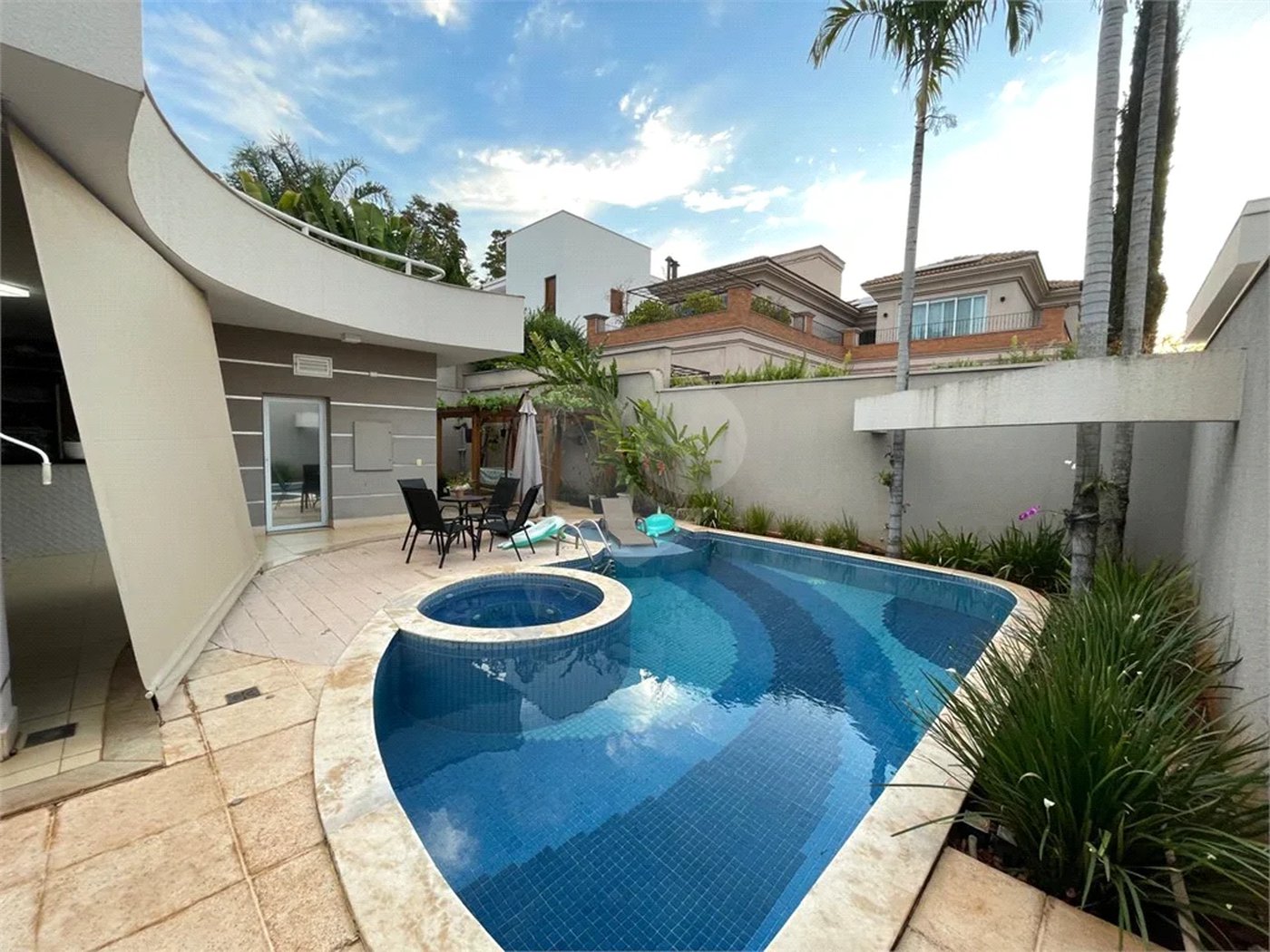 Casa à venda no Condomínio Monte Alegre - Piracicaba/SP.