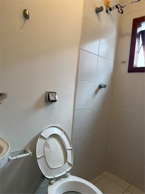 Sobrado à venda ou para alugar com 3 suítes em Vila Sônia, São Paulo, SP