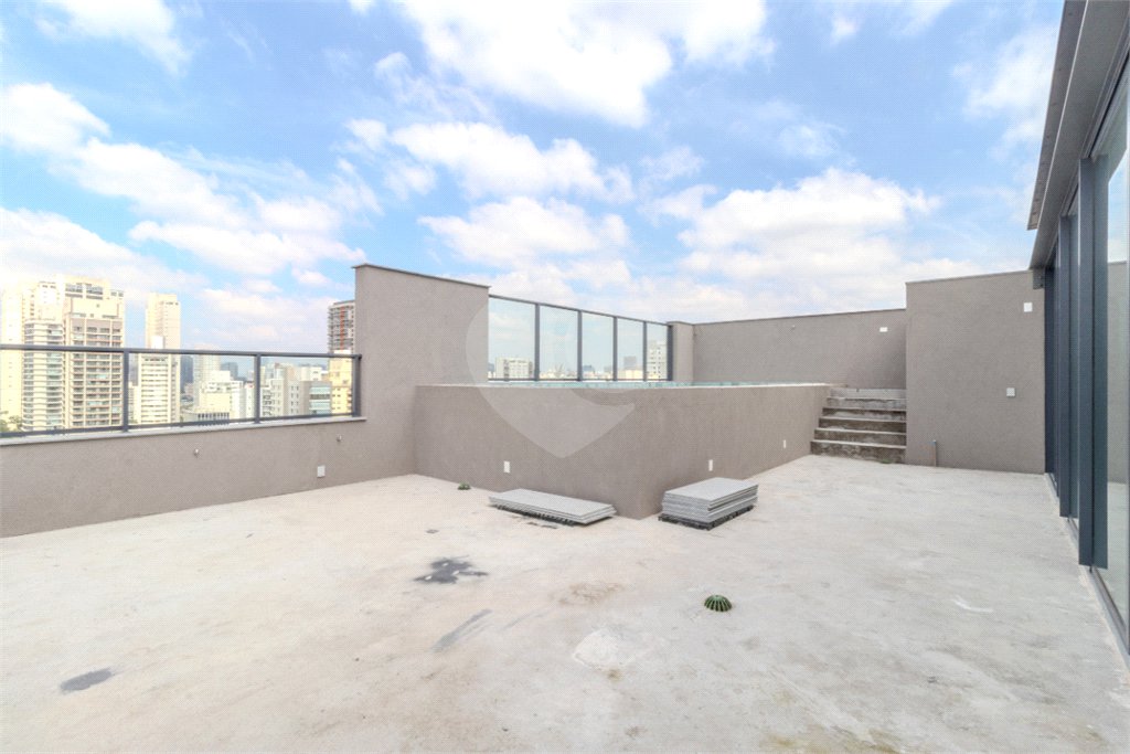 Apartamento à venda com 3 suítes em Campo Belo, São Paulo, SP