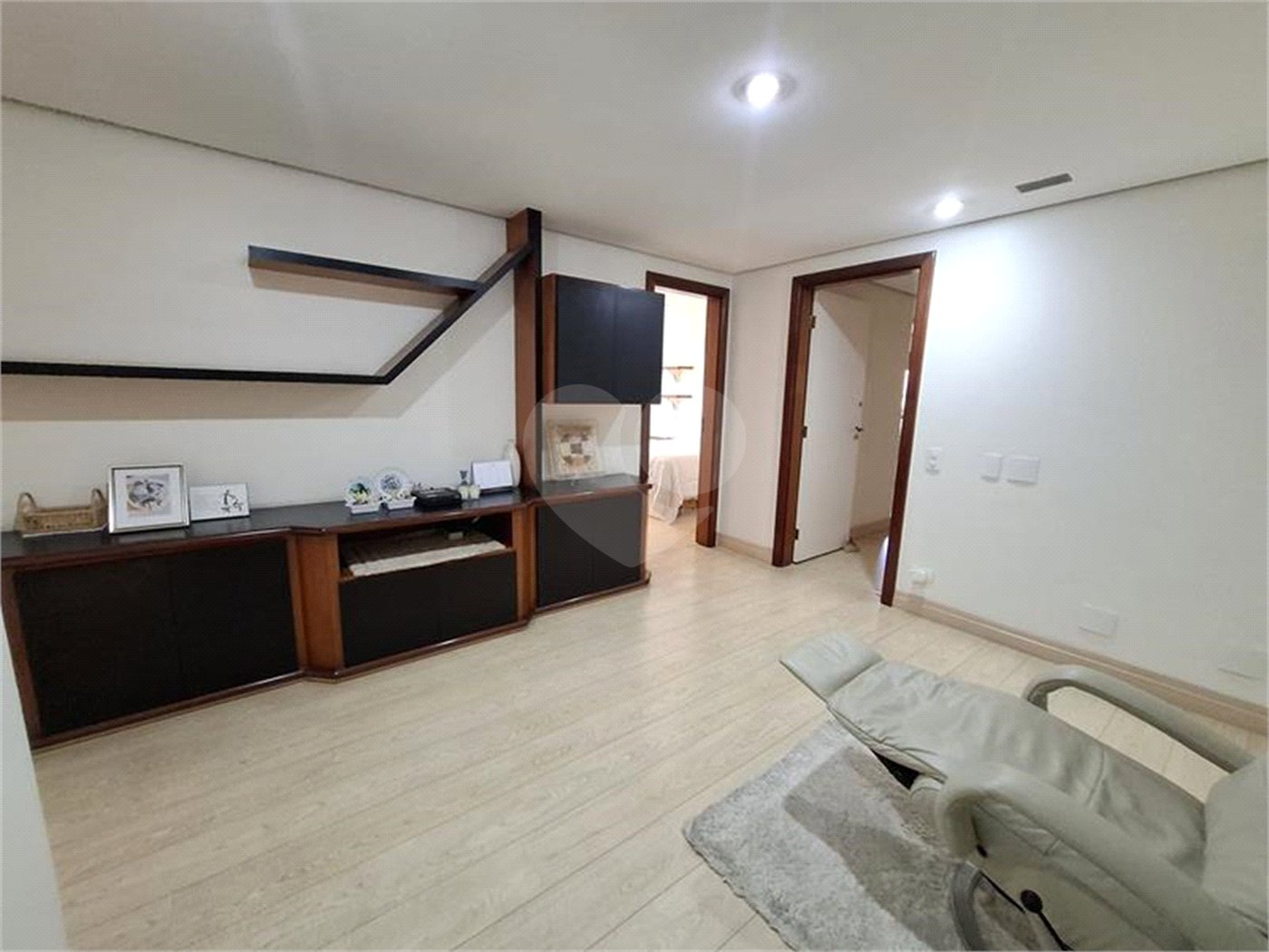 Apartamento, a venda, com 300m² de área privativa, 4 suítes, 4 vagas - Santana / SP