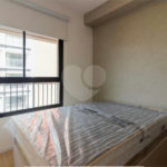 Apartamento a venda com 1 dormitório, sala com varanda e próximo ao metrô Vila Madalena.