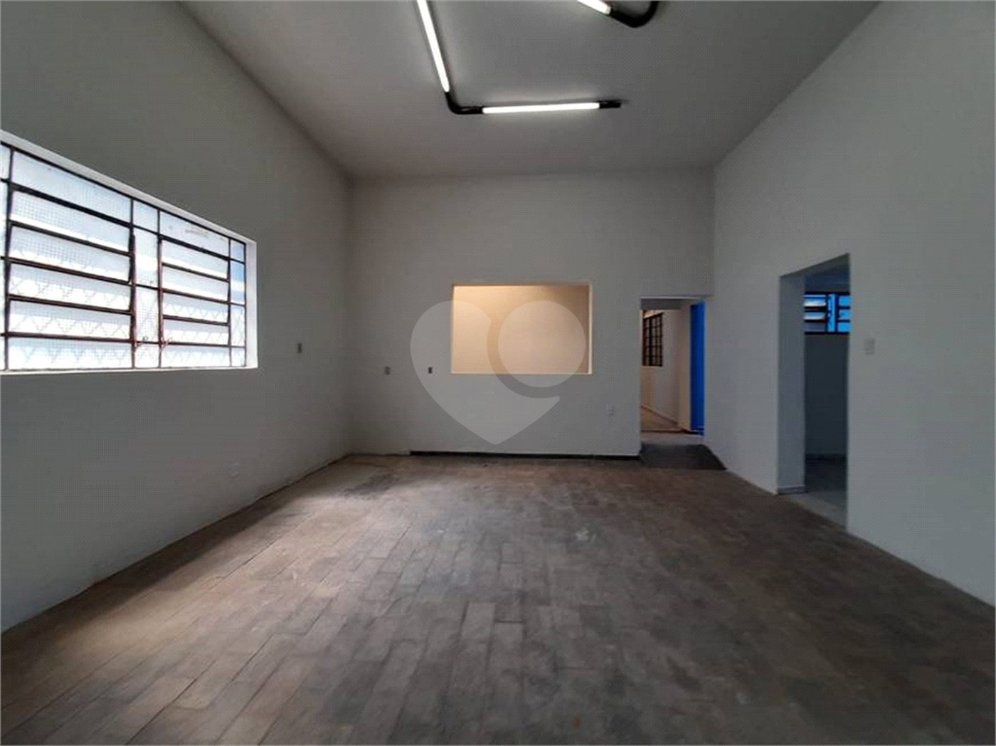 Casa Comercial no Centro.