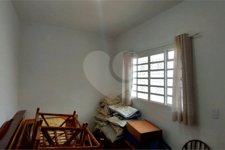 Casa à venda com 5 quartos, sendo 1 suíte, em Jardim Santa Paula, São Carlos, SP