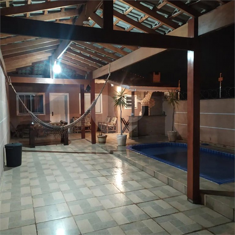 Casa a venda no bairro Nova Cerejeira, Atibaia-SP