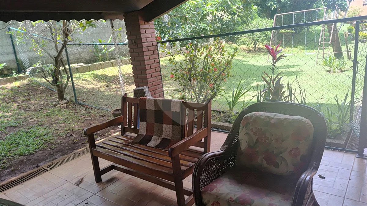 Casa à venda com 3 quartos, sendo 2 suítes, no condomínio Cafezal VI, Itupeva - SP