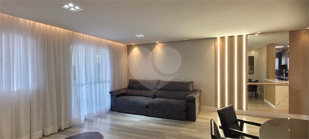 Amplo apto à venda | 113 m² | 3 dormitórios (1 suíte) | 2 vagas na Mooca!