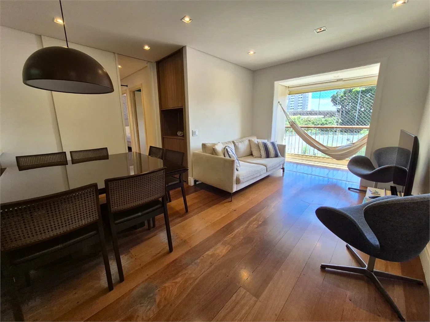 Apartamento à venda no Jardim Bonfiglioli diferenciado com 3 quartos, sendo 2 suítes e 2 vagas