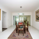 Casa Sobrado à venda com 342 m², 3 dormitórios, sendo 2 suítes, 4 vagas na Vila Mariana - São Paulo.
