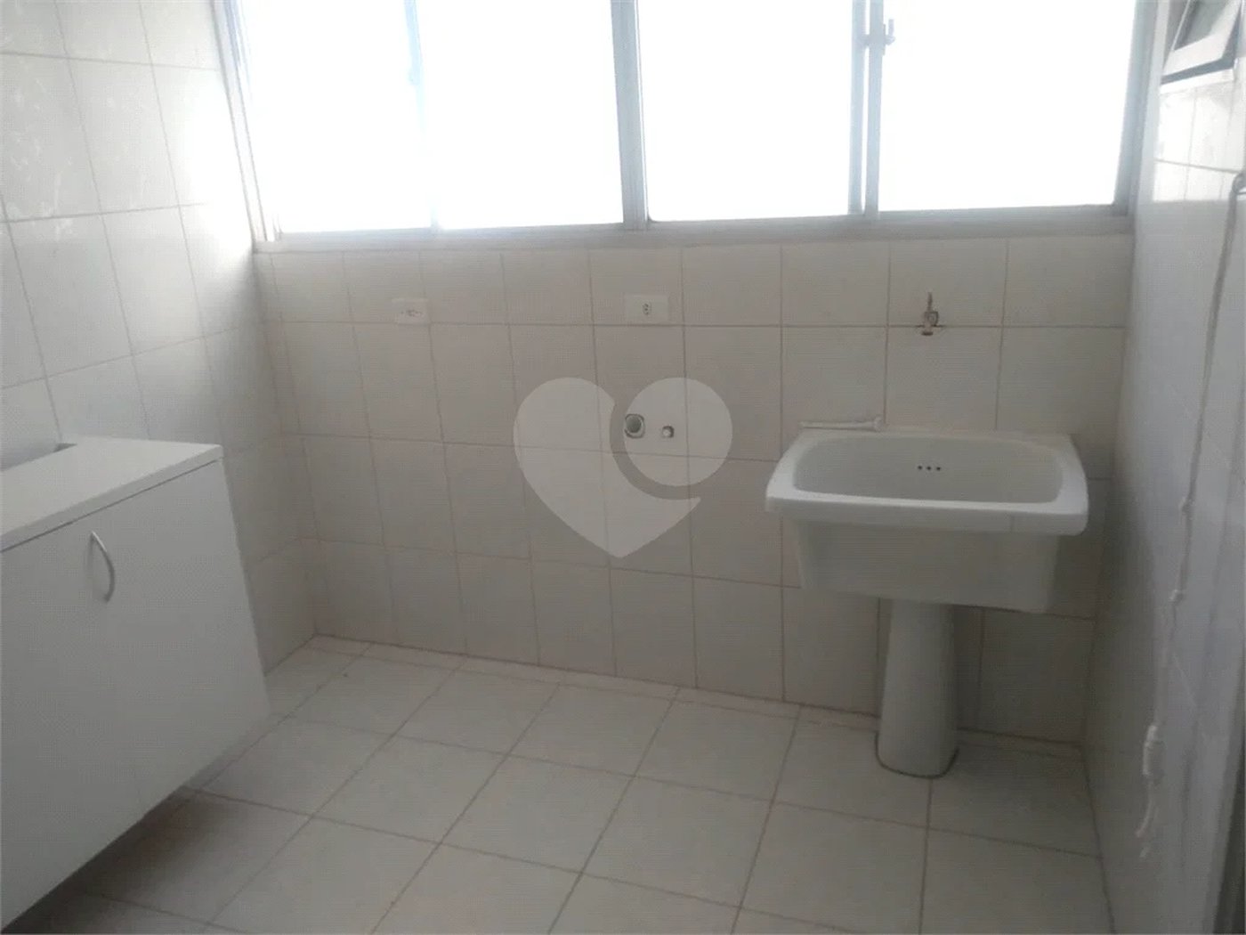 APARTAMENTO COM 77 M², 02 DORMITÓRIOS,, 02 VAGAS, NO PLANALTO PAULISTA PARA LOCAÇÃO