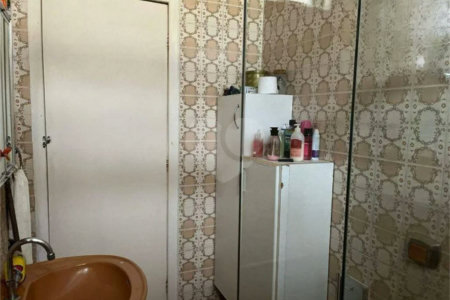 Sobrado à venda com 66m² - Belém
