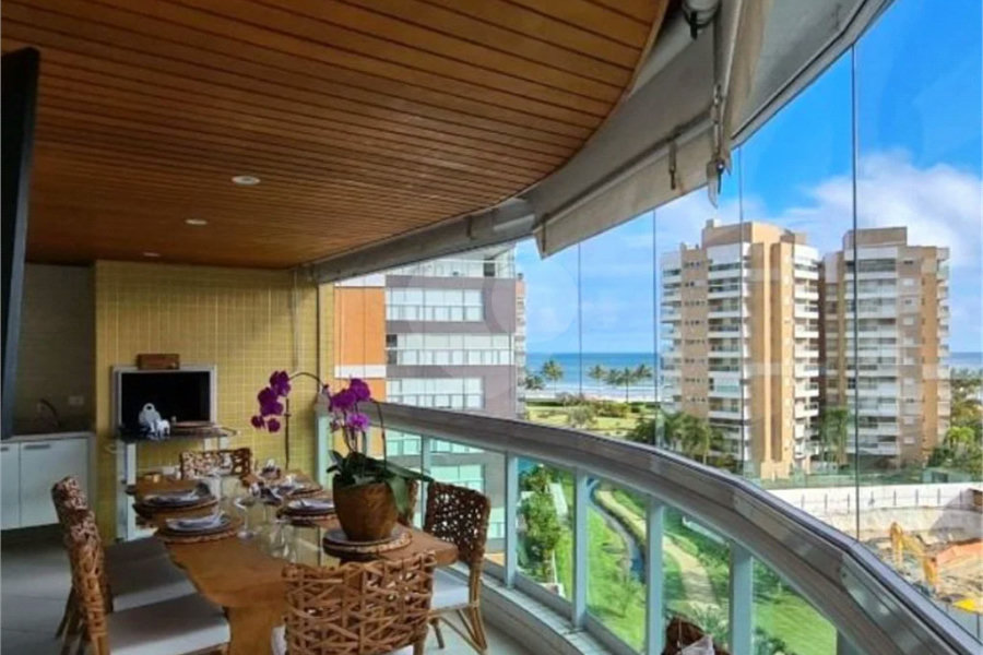 Apartamento à venda com 4 quartos, sendo 2 suítes,  em Riviera de São Lourenço, Bertioga, SP